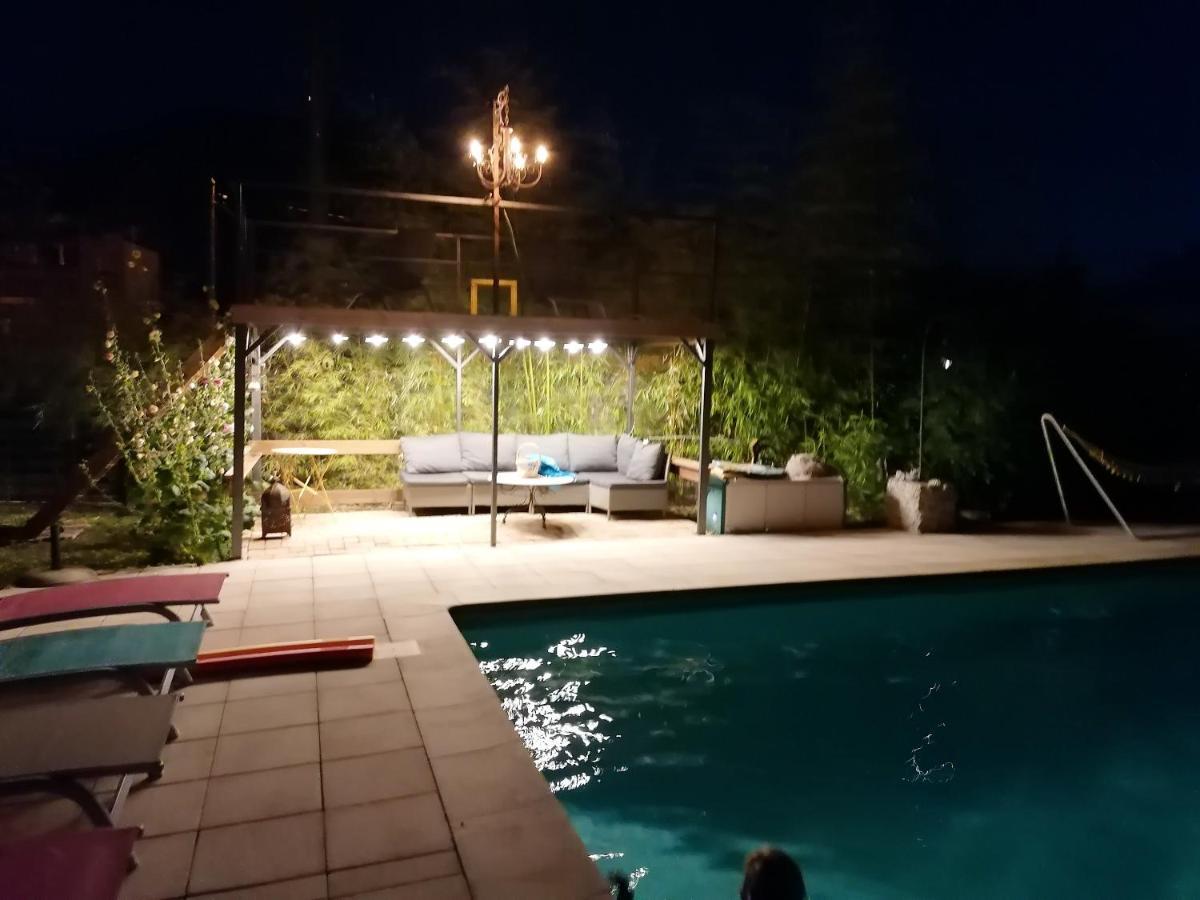 Appartement Lumineux A Voreppe Avec Piscine Exteriér fotografie